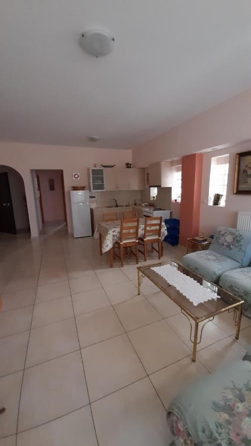 Akrata Rose Garden Apartments I Paralia Akratas Ngoại thất bức ảnh